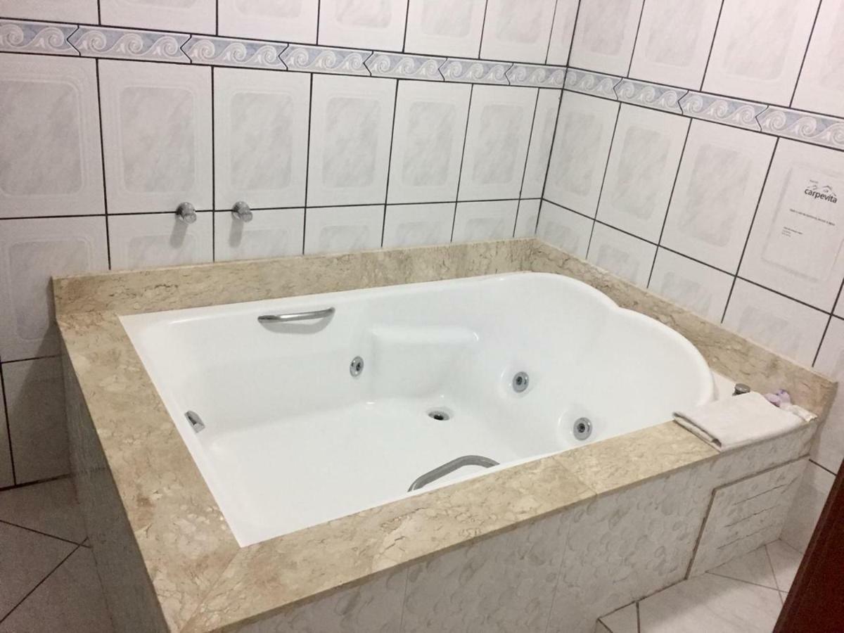 Hotel Carpevita Канела Екстериор снимка